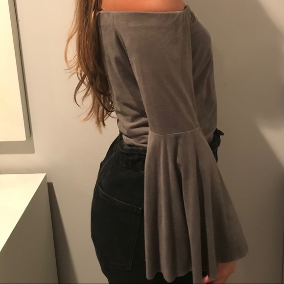 Velvet off the shoulder top! - Picture 3 of 4